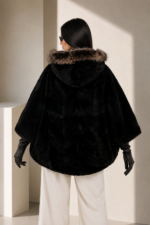 BLACK BEAVER AND FOX FUR CAPE - Image 2