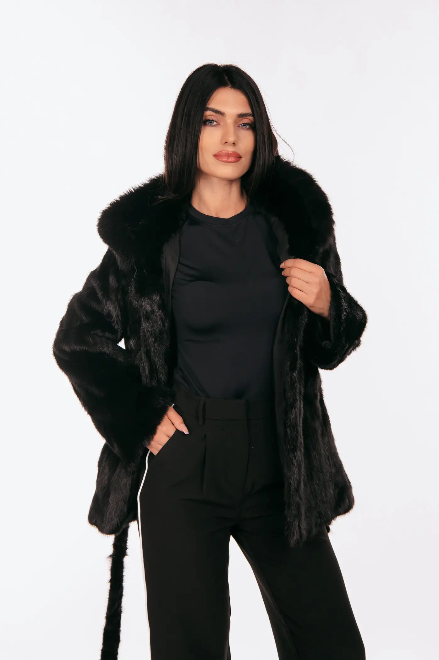 BLACK BELTED MINK FUR WITH A HOOD BLACK BELTED MINK FUR WITH A HOOD