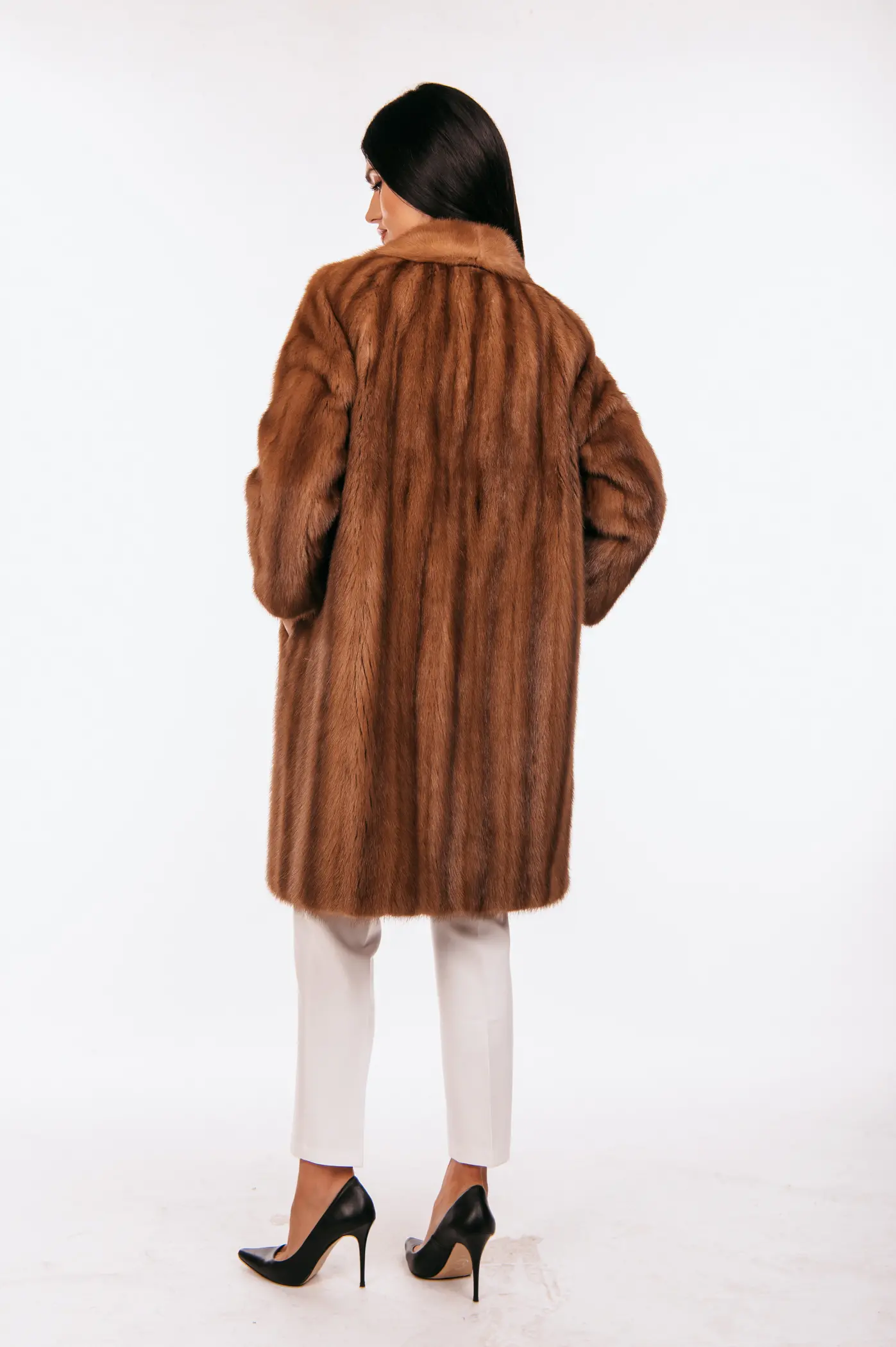 Γούνα μινκ σε απόχρωση κανέλας - Image 3