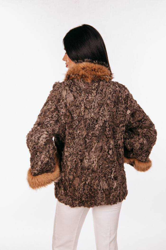 BEIGE SHORT ASTRAKHAN AND FOX FUR JACKET - Image 4