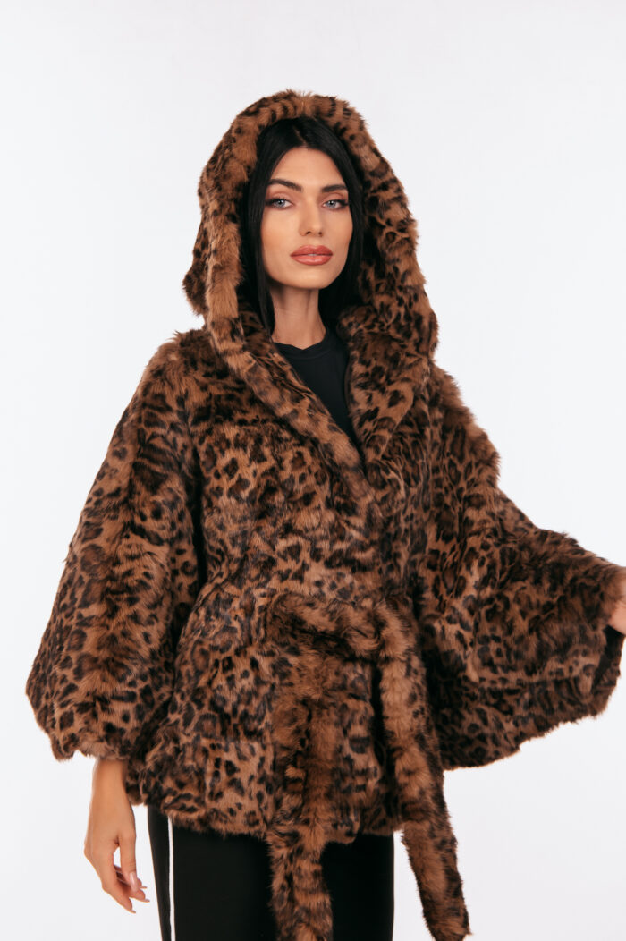 Ετόλ από γούνα Rex κουνελιού με animal print και ζώνη, με κουκούλα. - Image 3