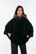 Κάπα από μαύρη γούνα κάστορα και αλεπούς - Image 2