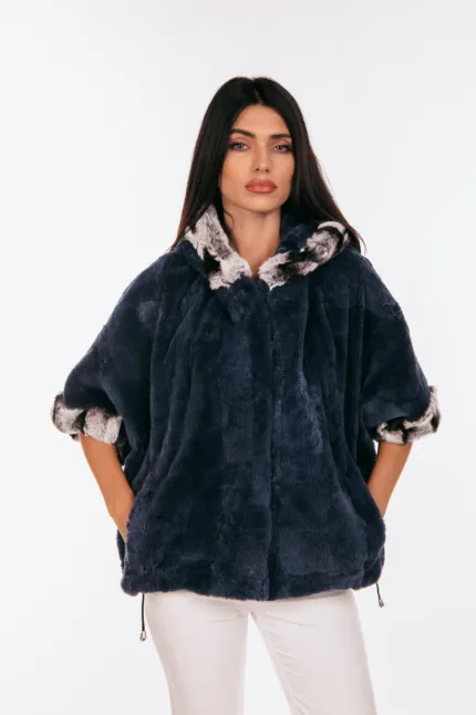 Ετόλ από μπλε γούνα κάστορα και τσιντσιλά με κουκούλα