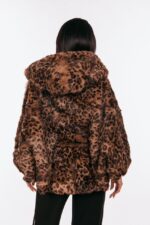 Ετόλ από γούνα Rex κουνελιού με animal print και ζώνη, με κουκούλα. - Image 6