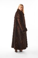 BROWN FULL LENGTH MINK FUR COAT - Image 4