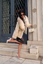 Κρεμ μπουφάν από βιζόν και γούνα αλεπούς - Image 4