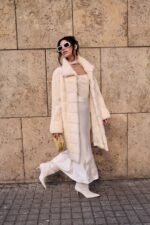 Τζάκετ από γούνα μινκ σε εκρού απόχρωση