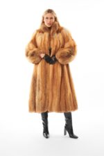 ΚΟΚΚΙΝΟ ΜΑΚΡΥ ΠΑΛΤΟ ΑΠΟ ΓΟΥΝΑ ΑΛΕΠΟΥΣ