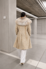 LONG CHAMPAGNE ASTRAKHAN AND LYNX FUR JACKET - Image 2