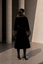 FULL LENGTH BROWN SABLE AND MINK FUR JACKET WITH A BELT - Image 2
