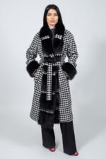 ΜΑΚΡΥ ΑΣΠΡΟΜΑΥΡΟ ΠΑΛΤΟ ΜΕ ΓΟΥΝΑ ΑΛΕΠΟΥΣ