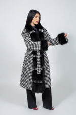 ΜΑΚΡΥ ΑΣΠΡΟΜΑΥΡΟ ΠΑΛΤΟ ΜΕ ΓΟΥΝΑ ΑΛΕΠΟΥΣ - Image 4