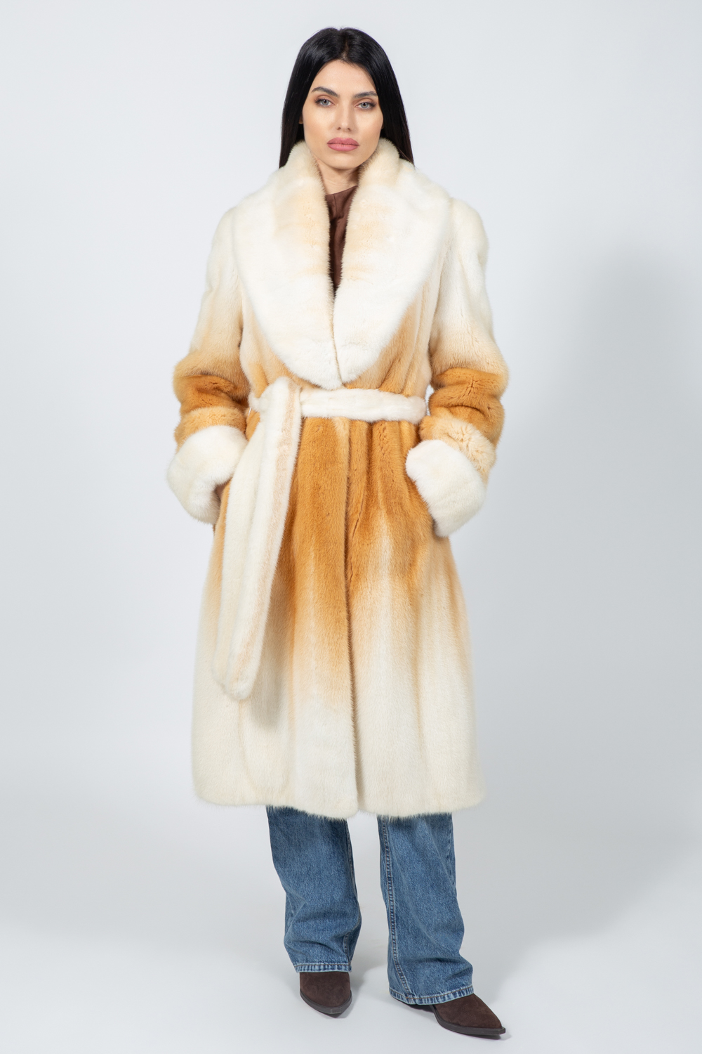 Posh-266 Μπουφάν από γνήσια γούνα βιζόν σε κρεμ και μπεζ απόχρωση, με ζώνη. - Image 1