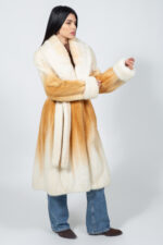 Μπουφάν από γνήσια γούνα βιζόν σε κρεμ και μπεζ απόχρωση, με ζώνη. - Image 4