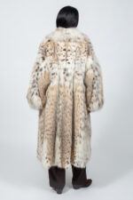 Μακρύ μπουφάν από γούνα λύγκα. - Image 2