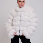 Άσπρο μπουφάν από γούνα αλεπούς