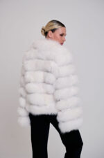 Άσπρο μπουφάν από γούνα αλεπούς - Image 2